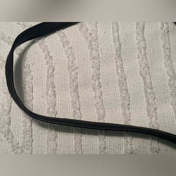 Black logo Michael Kors saffiano shoulder bag - Picture 10 of 12